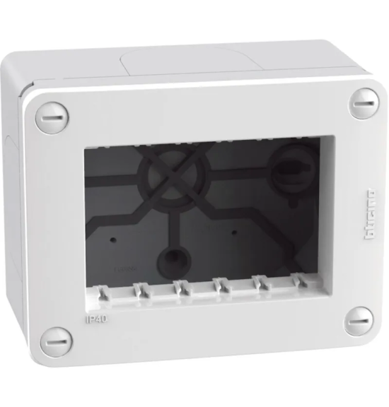 Scatola da parete custodi 3 moduli IP40 MatixGo Bticino 28403W