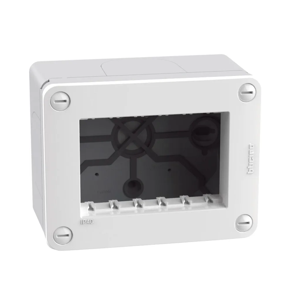 Scatola da parete custodi 3 moduli IP40 MatixGo Bticino 28403W